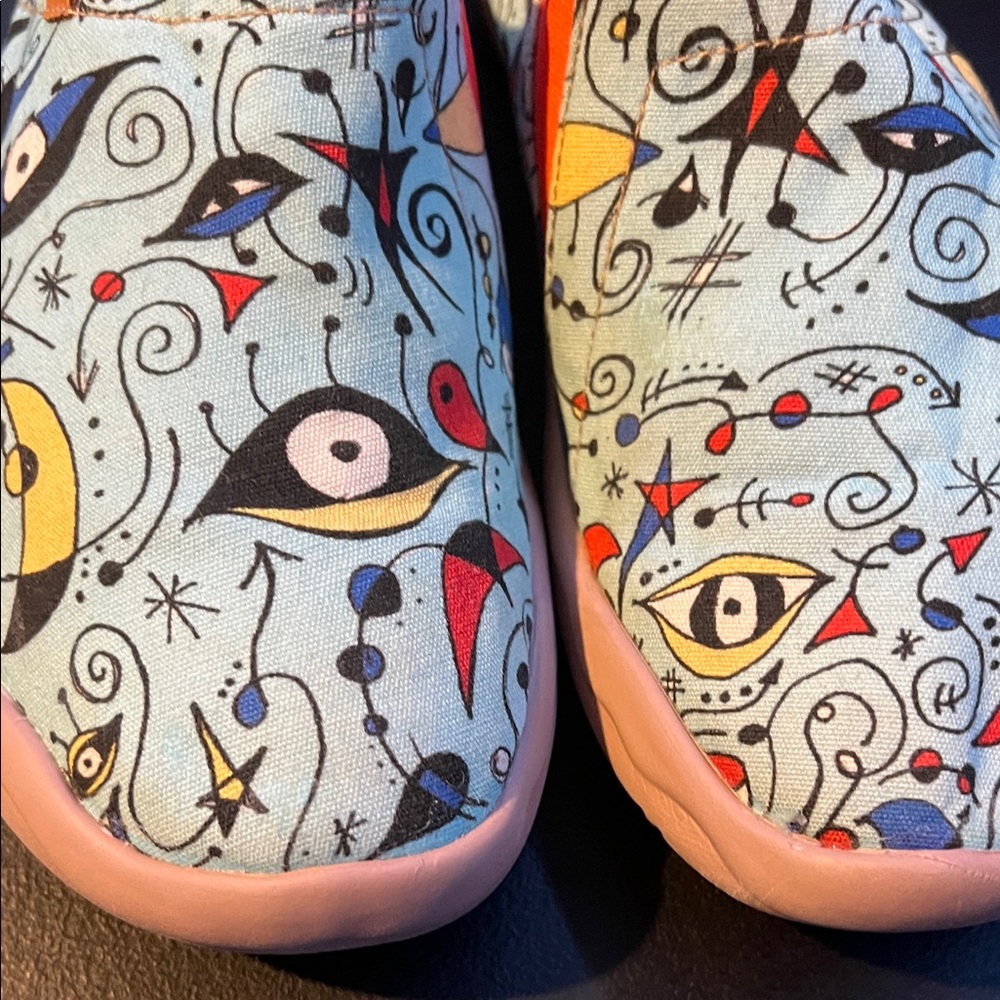 UIN Toledo Women's Blue Silence Art Painted Travel Slip on Canvas Shoes - Picture 2 of 11